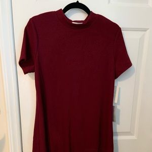 Ribbed maroon shift dress